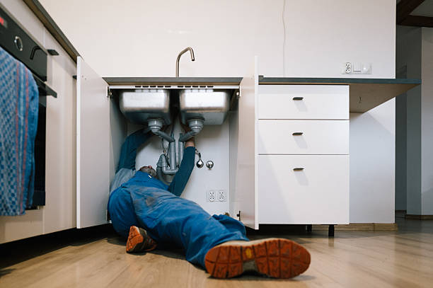 Professional Leak Detection technician working in Cambridge, MA